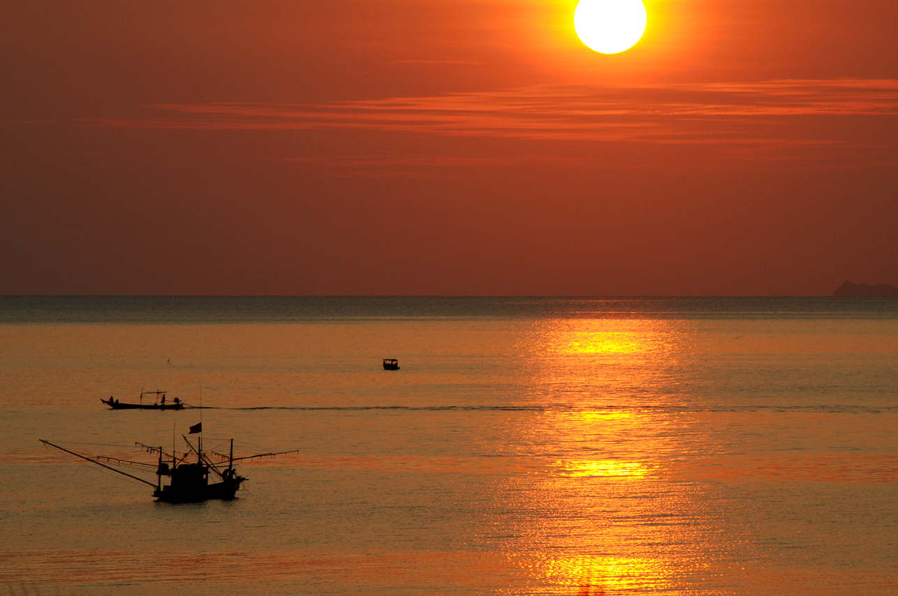 Fishing boats off the coast of Koh Phangan Fishing boats near Koh Phangan