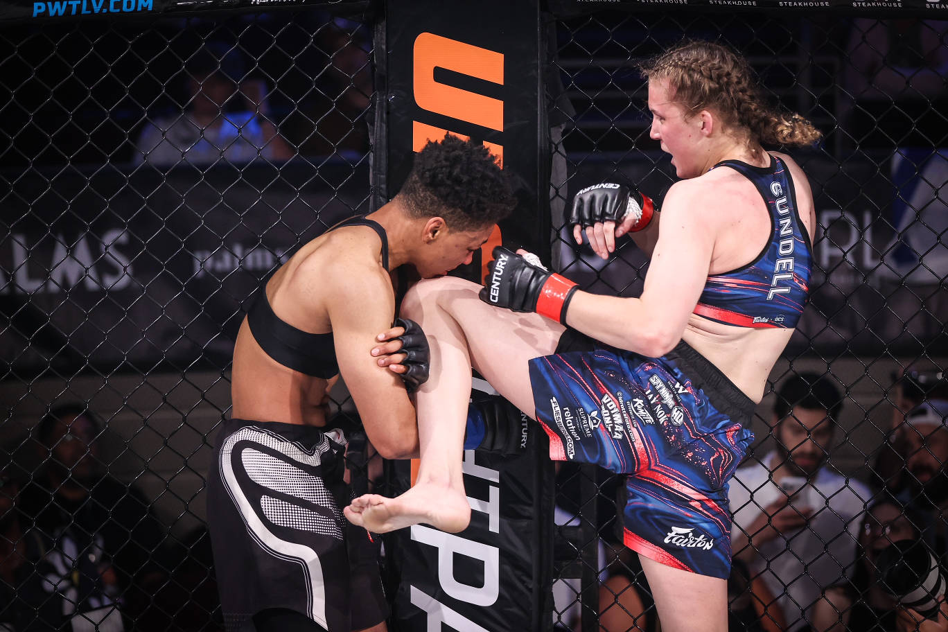Smilla Sundell knees Maya Stewart Smilla Sundell gives a knee